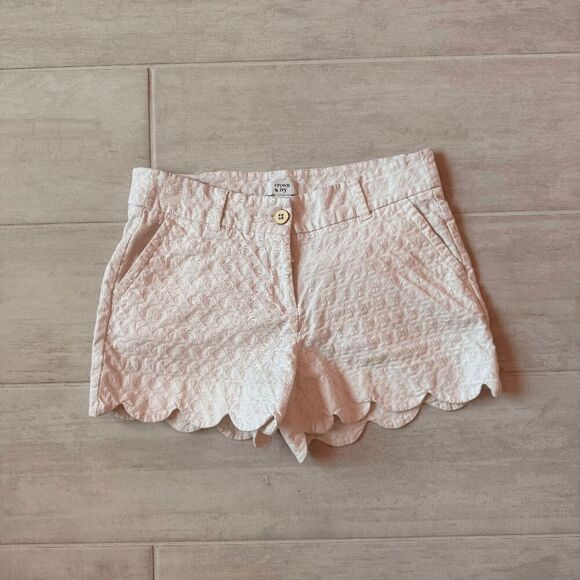 crown & ivy Pants - Crown Ivy Shorts 6 Off White Scalloped Hemline Pockets Ruffle Button Zip Cotton